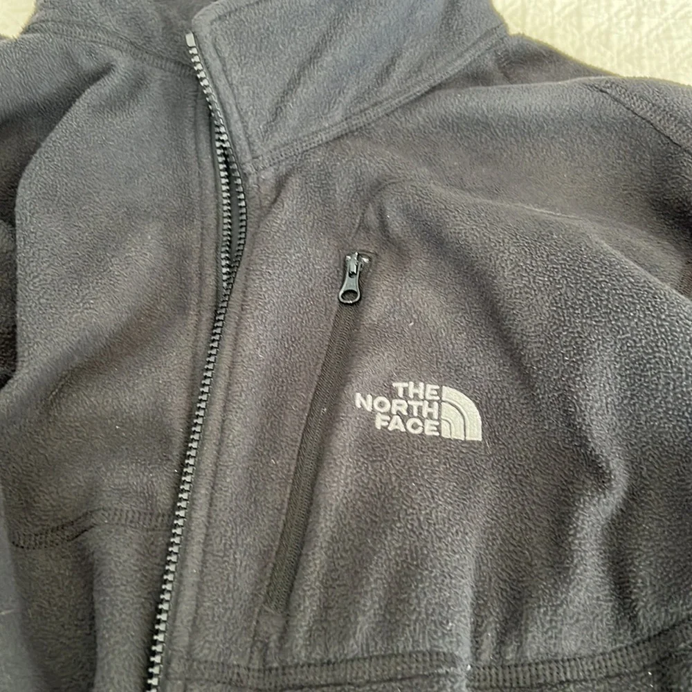 North Face TKA 200 black fleece jacket- size L
